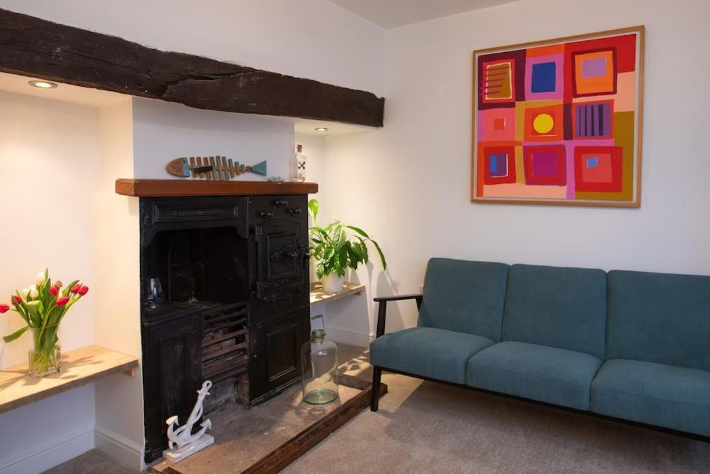 Herring Girl House - Harbourside Property, Sleeps 8 스카버러 외부 사진