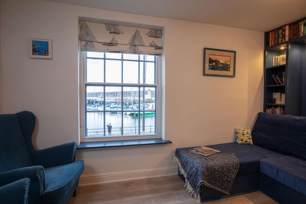 Herring Girl House - Harbourside Property, Sleeps 8 스카버러 외부 사진