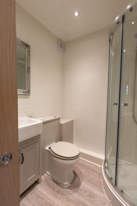 Herring Girl House - Harbourside Property, Sleeps 8 스카버러 외부 사진